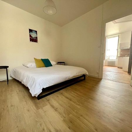 Au Coeur De Ville Laval  Ngoại thất bức ảnh