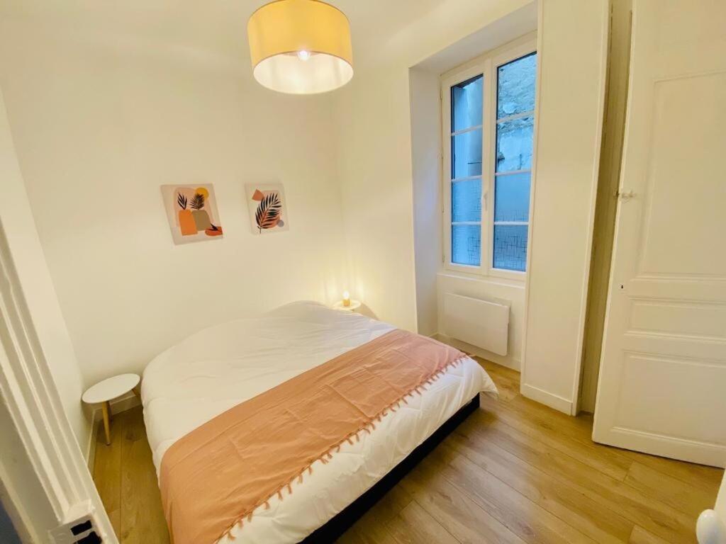 Au Coeur De Ville Laval  Ngoại thất bức ảnh