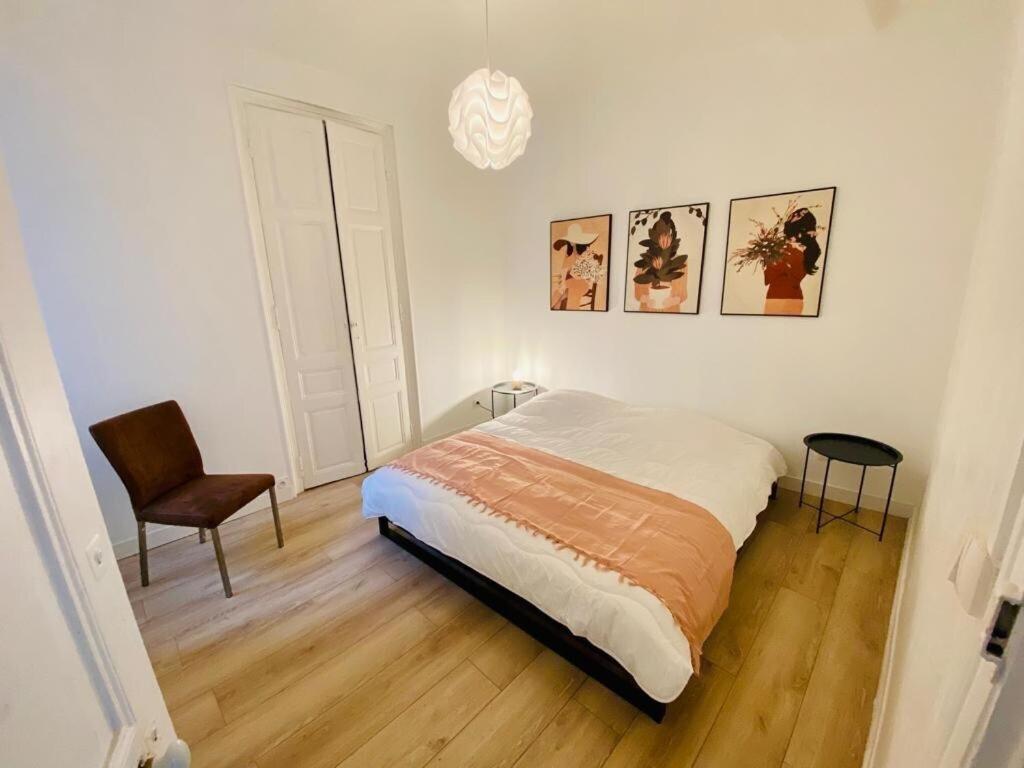 Au Coeur De Ville Laval  Ngoại thất bức ảnh