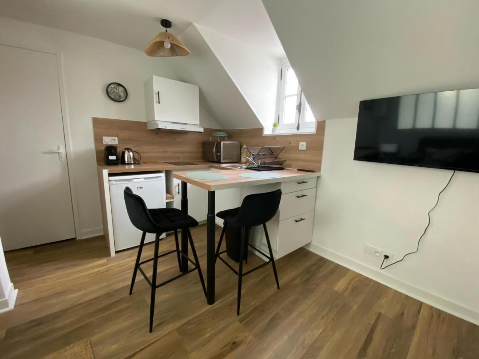 Au Coeur De Ville Laval  Phòng bức ảnh