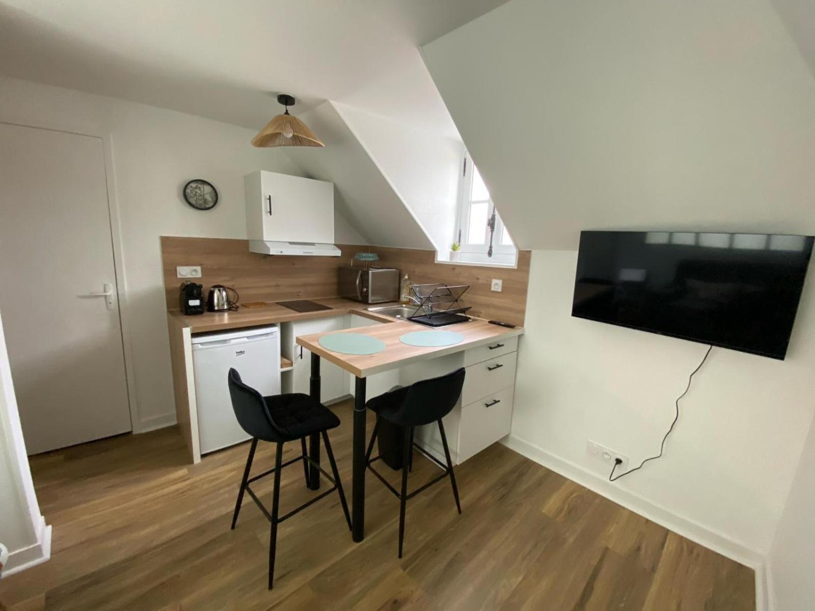 Au Coeur De Ville Laval  Phòng bức ảnh